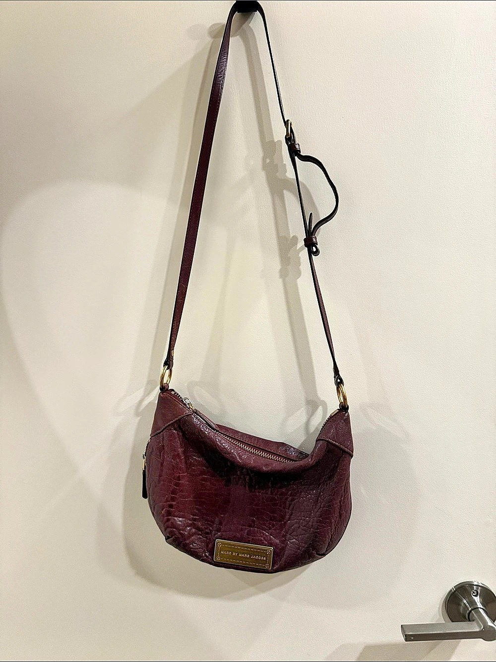 Marc Jacobs Leather Shoulder Bag in Purple